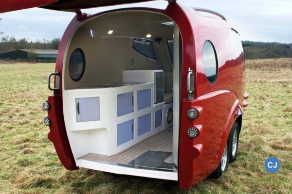Tripbuddy der bunte ultraleichte Wohnwagen Camper Journal